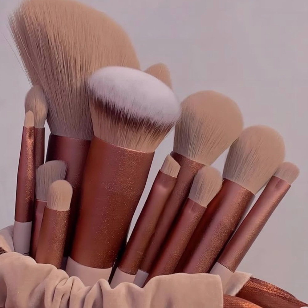 13 pieces Rose gold Make up brush set super soft high quality